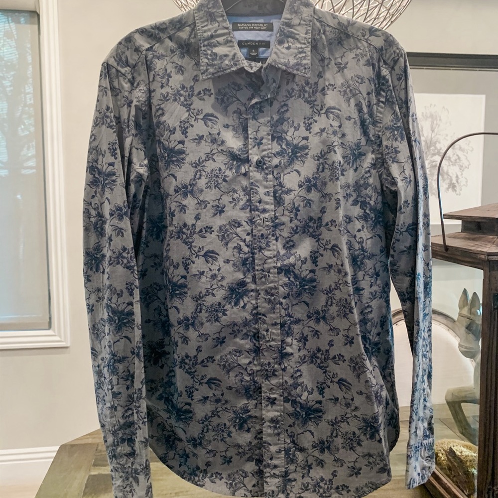 Men’s Small Banana Republic Floral Buttondown